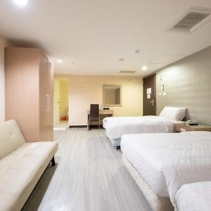 Economy Triple Room without Window